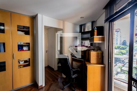 Apartamento à venda com 476m², 4 quartos e 4 vagas Apartamento à venda com 476m², 4 quartos e 4 vagasQuarto