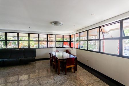 Apartamento à venda com 476m², 4 quartos e 4 vagas Apartamento à venda com 476m², 4 quartos e 4 vagasÁrea comum - Salão de festas