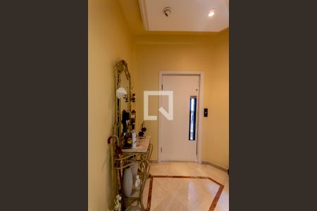 Apartamento à venda com 476m², 4 quartos e 4 vagas Apartamento à venda com 476m², 4 quartos e 4 vagasEntrada