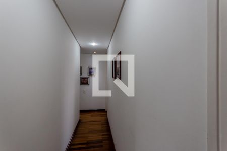 Apartamento à venda com 476m², 4 quartos e 4 vagas Apartamento à venda com 476m², 4 quartos e 4 vagasCorredor
