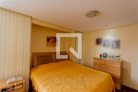 Apartamento à venda com 476m², 4 quartos e 4 vagas Apartamento à venda com 476m², 4 quartos e 4 vagasSuíte 1