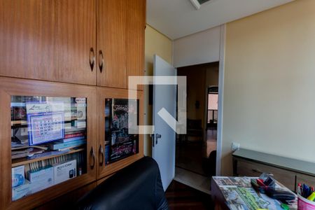Apartamento à venda com 476m², 4 quartos e 4 vagas Apartamento à venda com 476m², 4 quartos e 4 vagasEscritório
