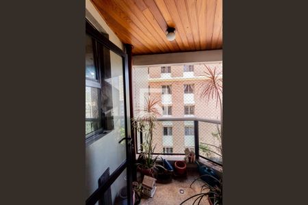 Apartamento à venda com 476m², 4 quartos e 4 vagas Apartamento à venda com 476m², 4 quartos e 4 vagasVaranda da Sala de Jantar