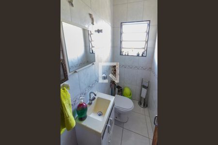 Lavabo de casa à venda com 4 quartos, 200m² em Jardim das Vertentes, São Paulo