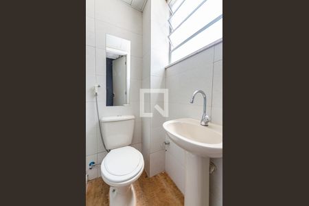 Banheiro de kitnet/studio à venda com 1 quarto, 20m² em Centro, Niterói