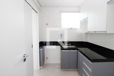 Cozinha de apartamento à venda com 2 quartos, 137m² em Carmo, Belo Horizonte