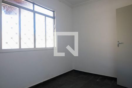 Quarto 2 de casa para alugar com 2 quartos, 80m² em Caiçaras, Belo Horizonte