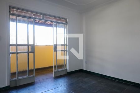 Sala de casa para alugar com 2 quartos, 80m² em Caiçaras, Belo Horizonte