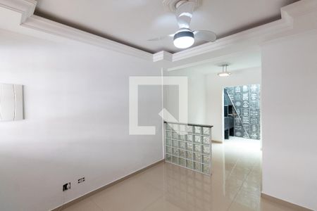 Sala de casa de condomínio à venda com 2 quartos, 72m² em Vila Ré, São Paulo