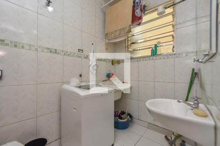Banheiro de kitnet/studio para alugar com 1 quarto, 26m² em Santa Efigênia, São Paulo
