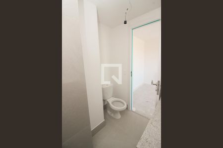 Banheiro de kitnet/studio para alugar com 1 quarto, 24m² em Centro Histórico, Porto Alegre