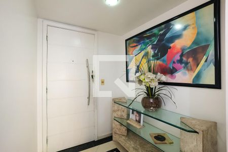 Hall de entrada de apartamento à venda com 2 quartos, 75m² em Tijuca, Rio de Janeiro