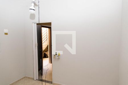 Quarto de kitnet/studio para alugar com 1 quarto, 27m² em Canhema, Diadema