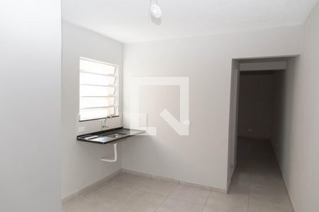Cozinha de kitnet/studio para alugar com 1 quarto, 27m² em Canhema, Diadema