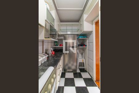 Cozinha e Área de Serviço de apartamento à venda com 2 quartos, 82m² em Cristal, Porto Alegre