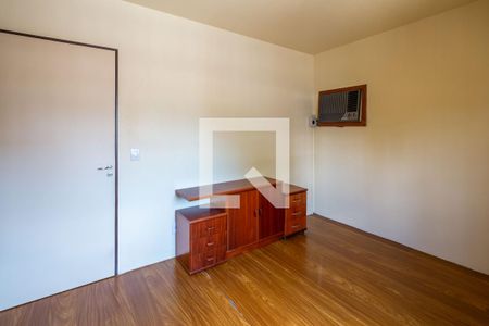 Quarto  de apartamento à venda com 1 quarto, 67m² em Rio Branco, Porto Alegre