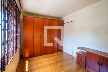 Quarto  de apartamento à venda com 1 quarto, 67m² em Rio Branco, Porto Alegre