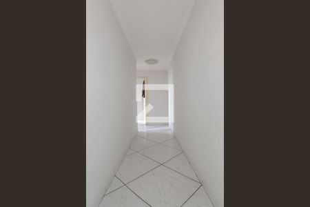 Corredor de apartamento à venda com 2 quartos, 45m² em Loteamento Parque São Martinho, Campinas