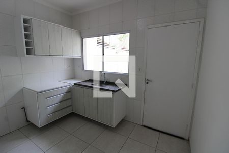 Cozinha de casa para alugar com 3 quartos, 150m² em Jardim Independência, São Paulo
