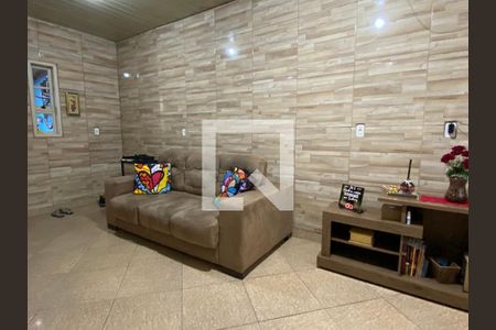 Sala de casa para alugar com 2 quartos, 150m² em Rubem Berta, Porto Alegre