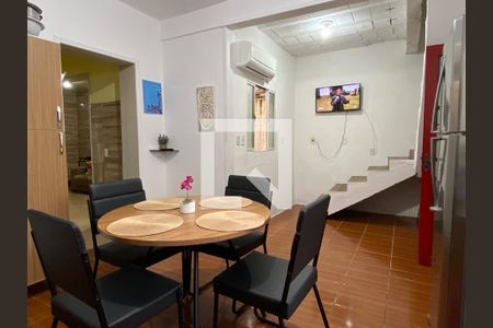 Cozinha de casa à venda com 2 quartos, 150m² em Rubem Berta, Porto Alegre