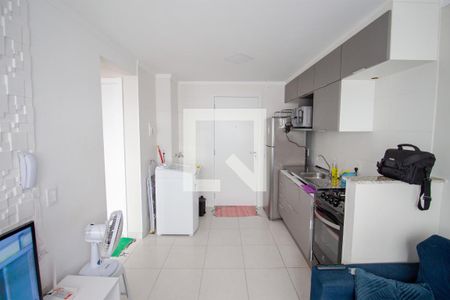 Sala de apartamento para alugar com 2 quartos, 34m² em Itaquera, São Paulo