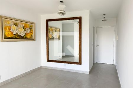 Sala de apartamento à venda com 3 quartos, 63m² em Parque Maria Domitila, São Paulo