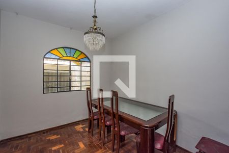 Sala 2 de casa para alugar com 4 quartos, 208m² em Bonfim, Belo Horizonte