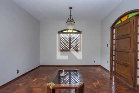 Sala 1 de casa à venda com 4 quartos, 208m² em Bonfim, Belo Horizonte