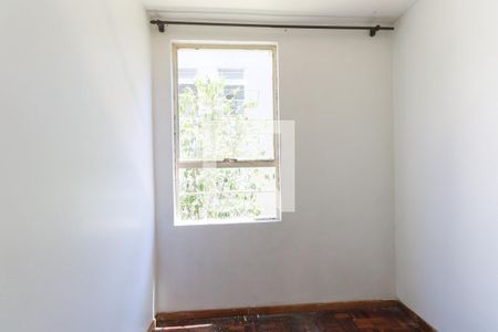 Quarto 1 de apartamento para alugar com 3 quartos, 70m² em Novo Mundo, Curitiba