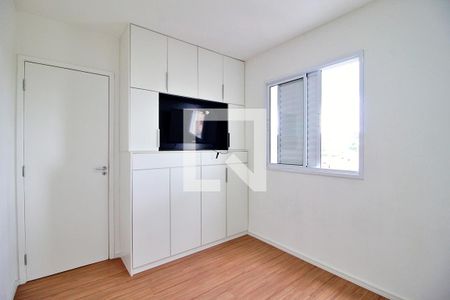 Quarto 2 de apartamento para alugar com 2 quartos, 44m² em Jardim Utinga, Santo André