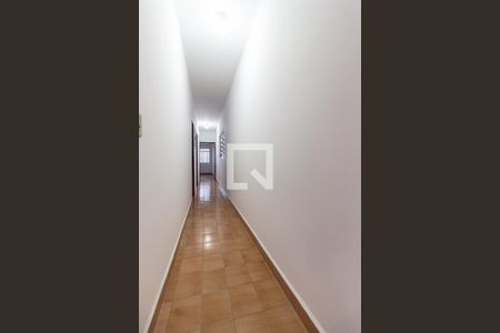 Corredor de casa à venda com 2 quartos, 380m² em Vila Amélia, São Paulo