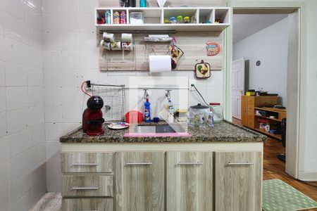 Casa à venda com 194m², 3 quartos e 4 vagas Casa à venda com 194m², 3 quartos e 4 vagasCozinha 2