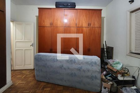 Casa à venda com 194m², 3 quartos e 4 vagas Casa à venda com 194m², 3 quartos e 4 vagasQuarto 2