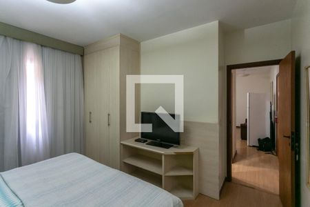 Quarto de apartamento à venda com 1 quarto, 43m² em Funcionários, Belo Horizonte