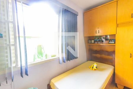 Casa à venda com 232m², 3 quartos e 2 vagas Casa à venda com 232m², 3 quartos e 2 vagasQuarto 2