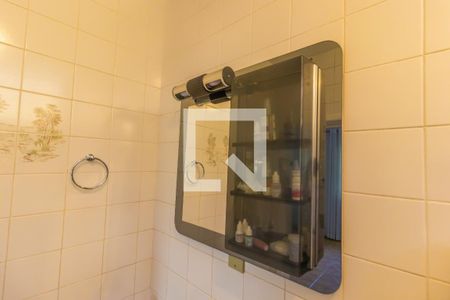 Casa à venda com 232m², 3 quartos e 2 vagas Casa à venda com 232m², 3 quartos e 2 vagasBanheiro da Suíte 1