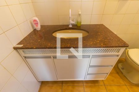 Casa à venda com 232m², 3 quartos e 2 vagas Casa à venda com 232m², 3 quartos e 2 vagasBanheiro da Suíte 1