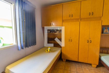 Casa à venda com 232m², 3 quartos e 2 vagas Casa à venda com 232m², 3 quartos e 2 vagasQuarto 2