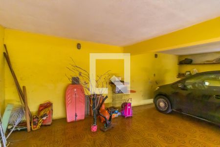 Casa à venda com 232m², 3 quartos e 2 vagas Casa à venda com 232m², 3 quartos e 2 vagasGaragem