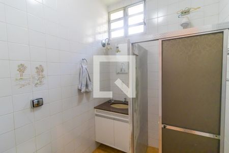 Casa à venda com 232m², 3 quartos e 2 vagas Casa à venda com 232m², 3 quartos e 2 vagasBanheiro
