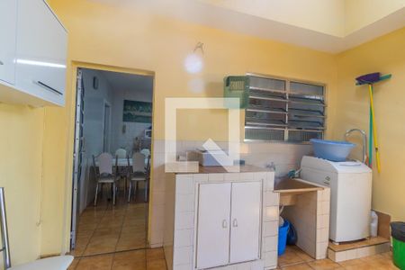 Casa à venda com 232m², 3 quartos e 2 vagas Casa à venda com 232m², 3 quartos e 2 vagasCozinha