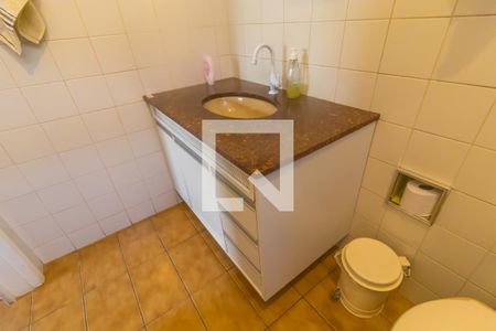 Casa à venda com 232m², 3 quartos e 2 vagas Casa à venda com 232m², 3 quartos e 2 vagasBanheiro da Suíte 1