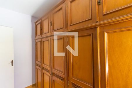 Casa à venda com 232m², 3 quartos e 2 vagas Casa à venda com 232m², 3 quartos e 2 vagasQuarto 3