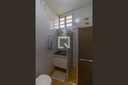 Casa à venda com 232m², 3 quartos e 2 vagas Casa à venda com 232m², 3 quartos e 2 vagasBanheiro