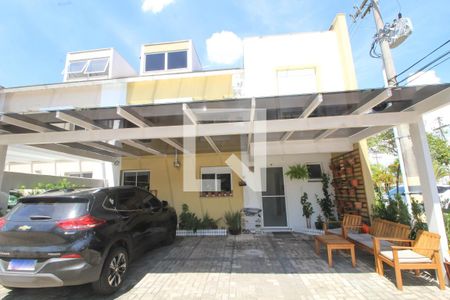 Casa de condomínio para alugar com 260m², 4 quartos e 3 vagas Casa de condomínio para alugar com 260m², 4 quartos e 3 vagasFachada