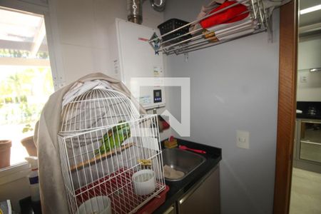 Casa de condomínio para alugar com 260m², 4 quartos e 3 vagas Casa de condomínio para alugar com 260m², 4 quartos e 3 vagasÁrea de Serviço