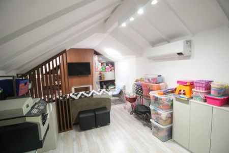 Casa de condomínio para alugar com 260m², 4 quartos e 3 vagas Casa de condomínio para alugar com 260m², 4 quartos e 3 vagasEscritório