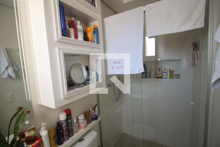 Casa de condomínio para alugar com 260m², 4 quartos e 3 vagas Casa de condomínio para alugar com 260m², 4 quartos e 3 vagasBanheiro da Suíte