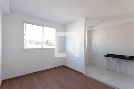 Sala de apartamento para alugar com 2 quartos, 75m² em Jardim Maria Estela, São Paulo